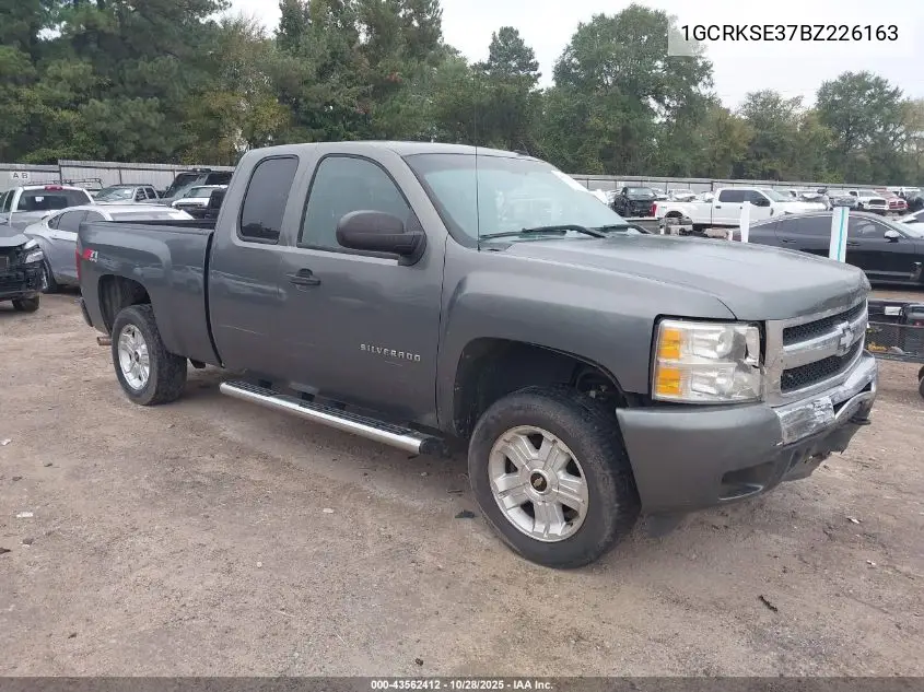 1GCRKSE37BZ226163 2011 Chevrolet Silverado 1500 Lt