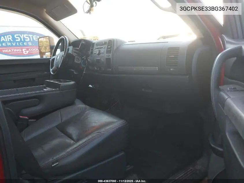 3GCPKSE33BG367402 2011 Chevrolet Silverado 1500 Lt