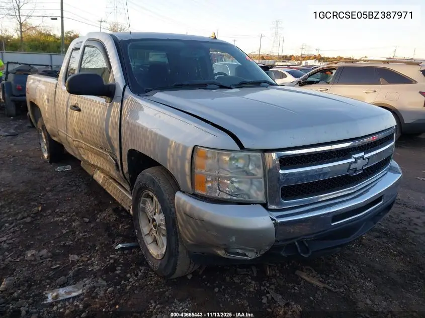 1GCRCSE05BZ387971 2011 Chevrolet Silverado 1500 Lt
