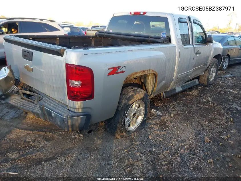 1GCRCSE05BZ387971 2011 Chevrolet Silverado 1500 Lt
