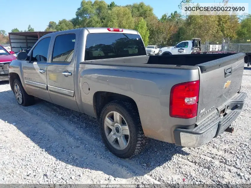 3GCPCSE05DG229690 2013 Chevrolet Silverado 1500 Lt