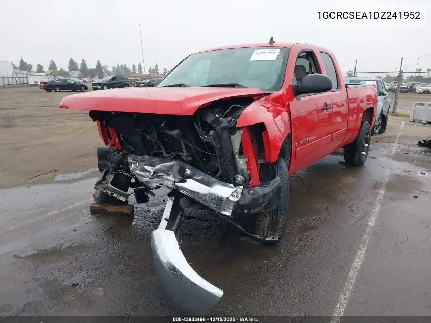 1GCRCSEA1DZ241952 2013 Chevrolet Silverado 1500 Lt