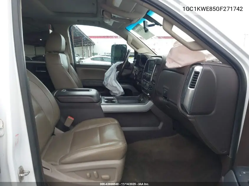 1GC1KWE85GF271742 2016 Chevrolet Silverado 2500Hd Ltz