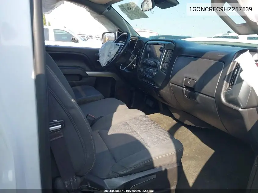 1GCNCREC9HZ257539 2017 Chevrolet Silverado 1500 1Lt