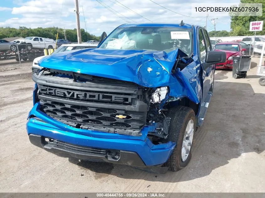 2022 Chevrolet Silverado 1500 4Wd Short Bed Custom VIN: 1GCPDBEK6NZ607936 Lot: 40444755