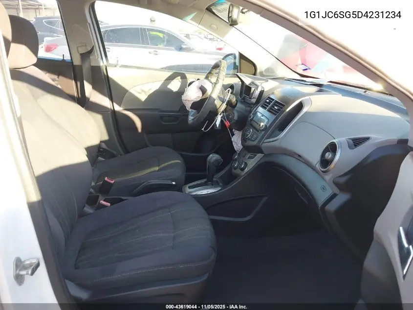 1G1JC6SG5D4231234 2013 Chevrolet Sonic Lt Auto