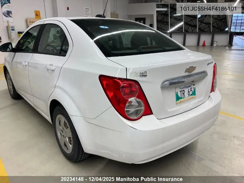 1G1JC5SH4F4186101 2015 Chevrolet Sonic Lt