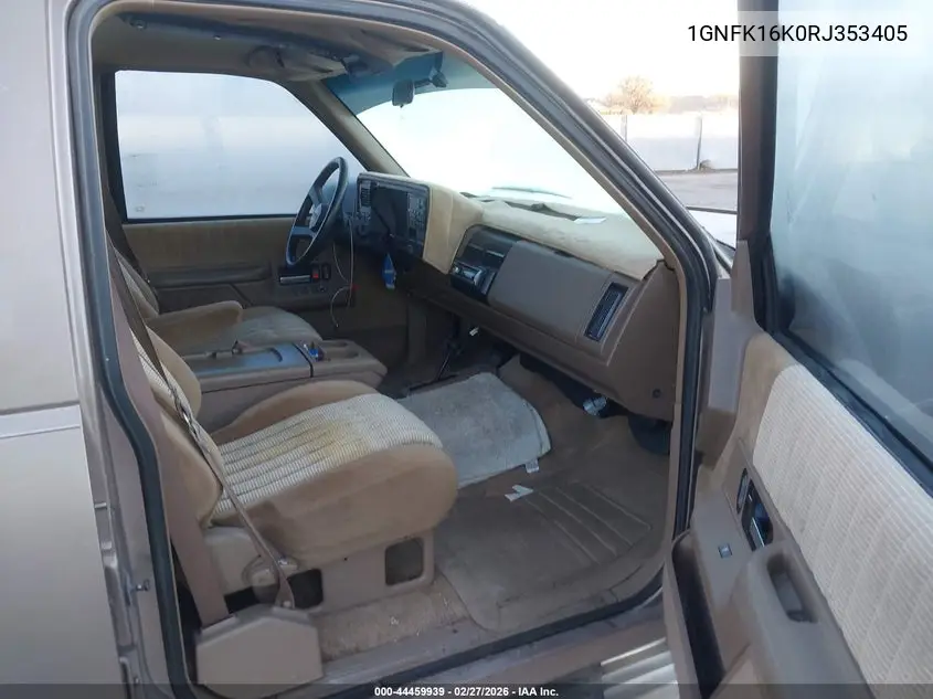 1994 Chevrolet Suburban K1500 VIN: 1GNFK16K0RJ353405 Lot: 44459939