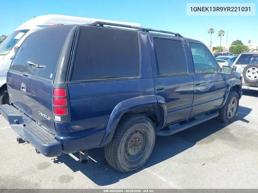 2000 Chevrolet Tahoe Z71 VIN: 1GNEK13R9YR221031 Lot: 45242404