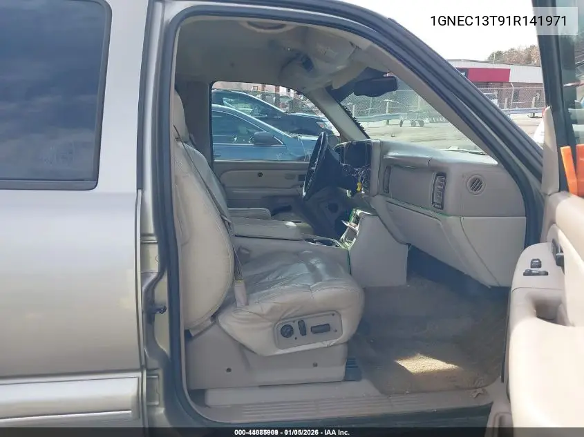 1GNEC13T91R141971 2001 Chevrolet Tahoe Lt