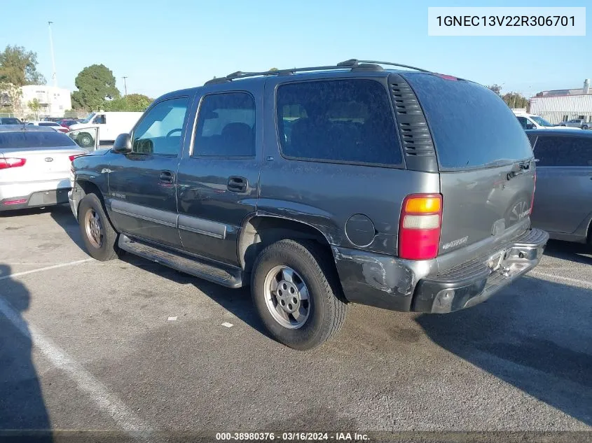 2002 Chevrolet Tahoe Ls VIN: 1GNEC13V22R306701 Lot: 38980376