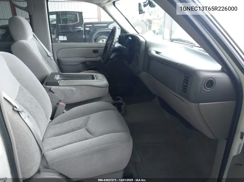 1GNEC13T65R226000 2005 Chevrolet Tahoe Ls