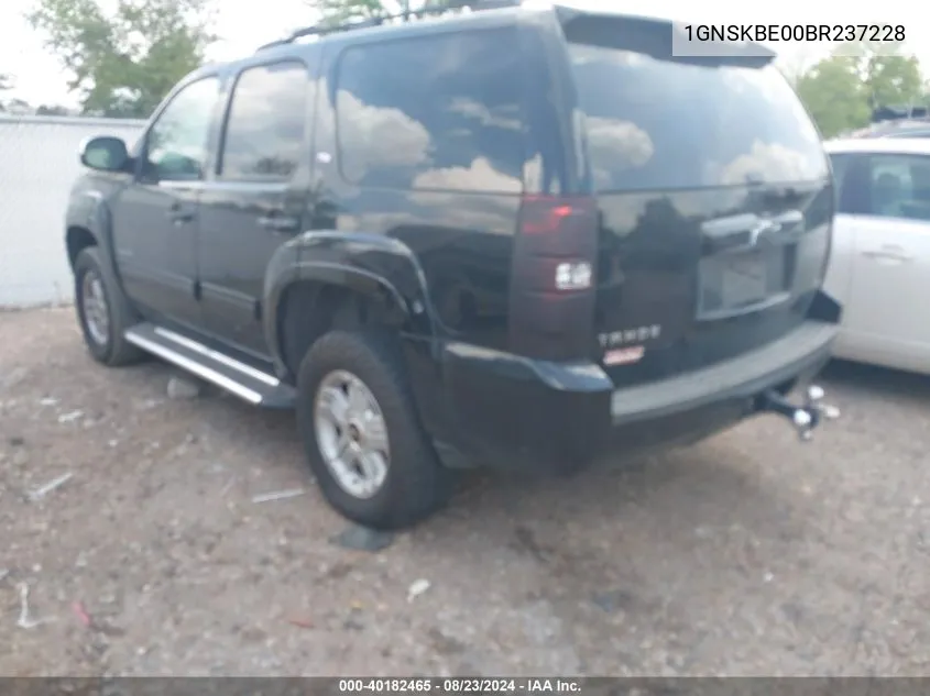 1GNSKBE00BR237228 2011 Chevrolet Tahoe Lt