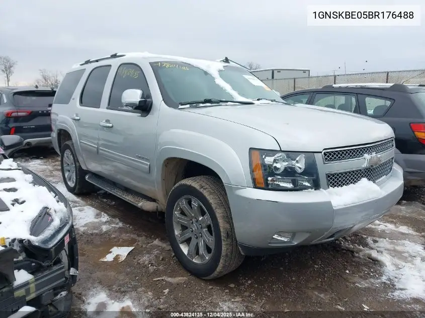1GNSKBE05BR176488 2011 Chevrolet Tahoe Lt