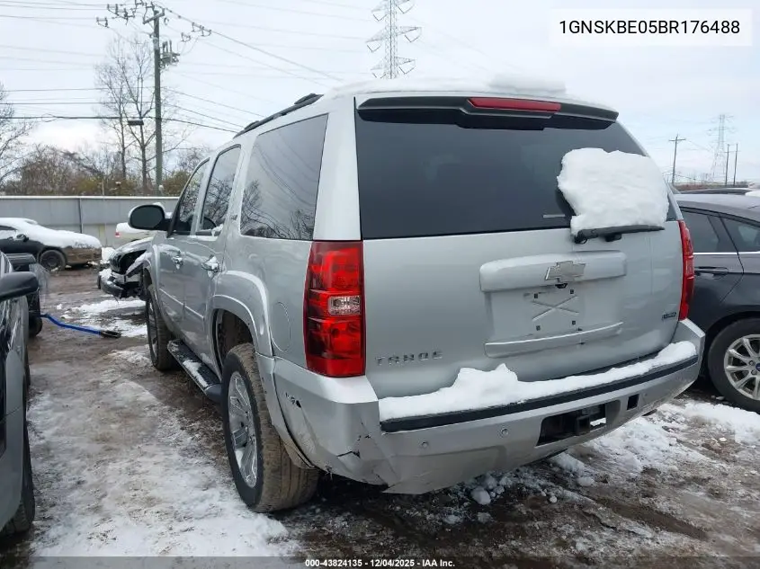 1GNSKBE05BR176488 2011 Chevrolet Tahoe Lt