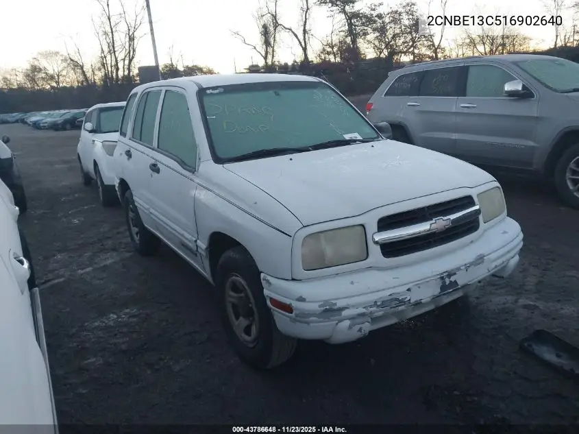 2CNBE13C516902640 2001 Chevrolet Tracker Hard Top Base