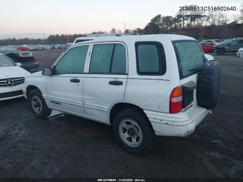 2CNBE13C516902640 2001 Chevrolet Tracker Hard Top Base