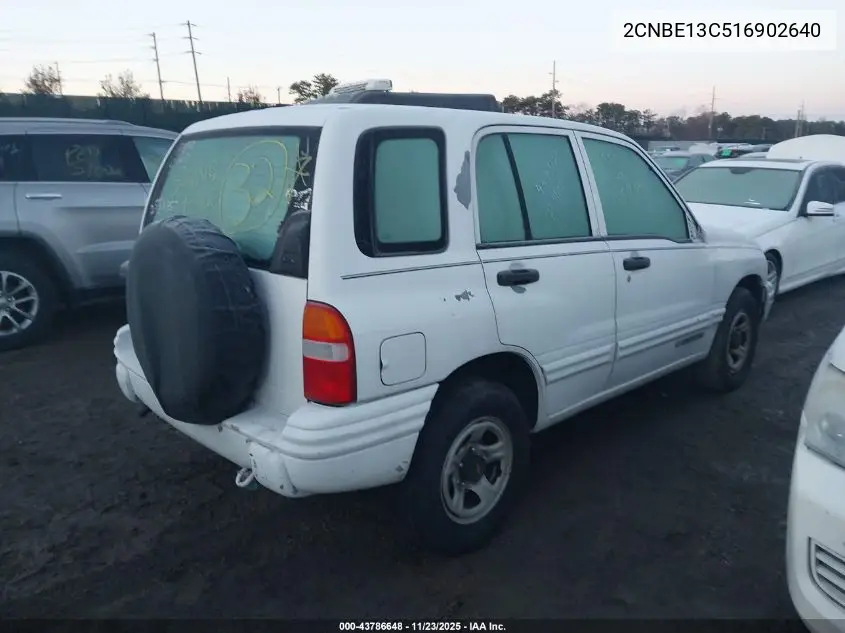 2CNBE13C516902640 2001 Chevrolet Tracker Hard Top Base