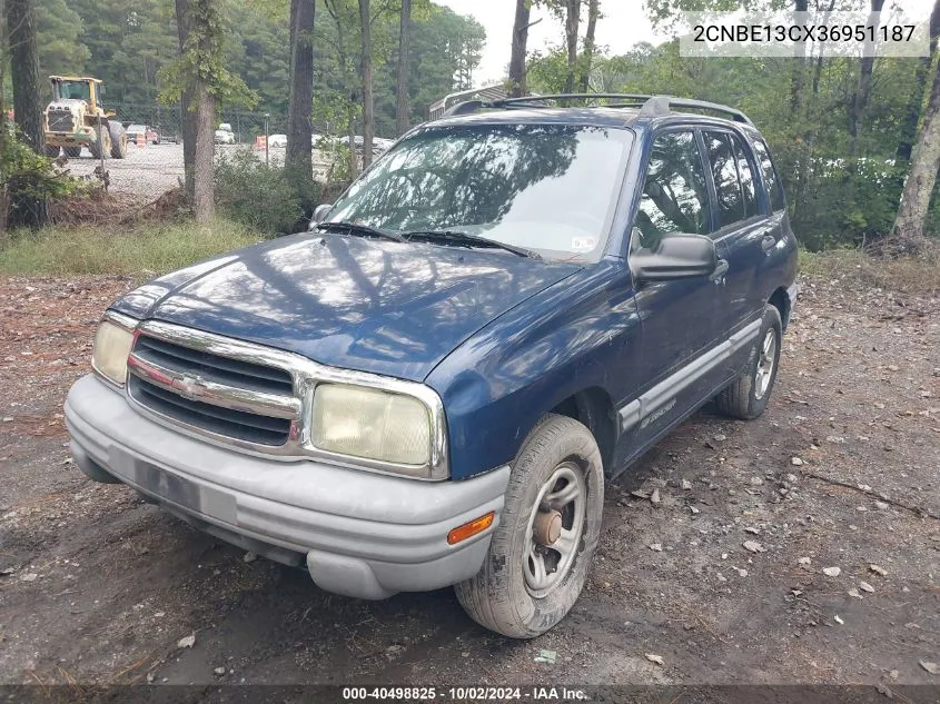 2CNBE13CX36951187 2003 Chevrolet Tracker Hard Top Base