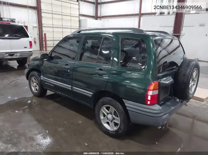 2CNBE134346909566 2004 Chevrolet Tracker