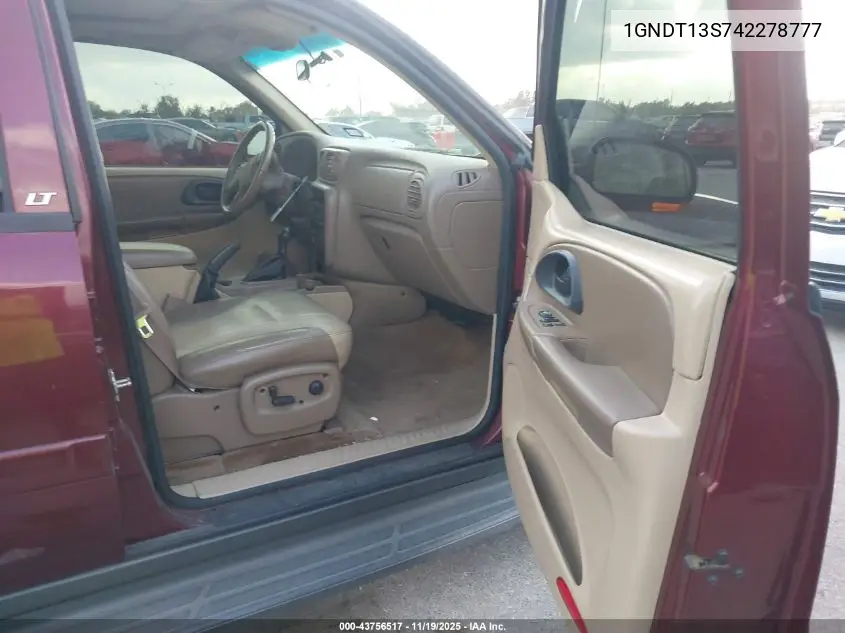 1GNDT13S742278777 2004 Chevrolet Trailblazer Lt