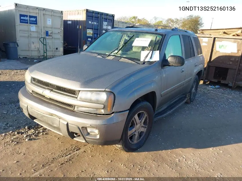 1GNDT13S252160136 2005 Chevrolet Trailblazer Lt