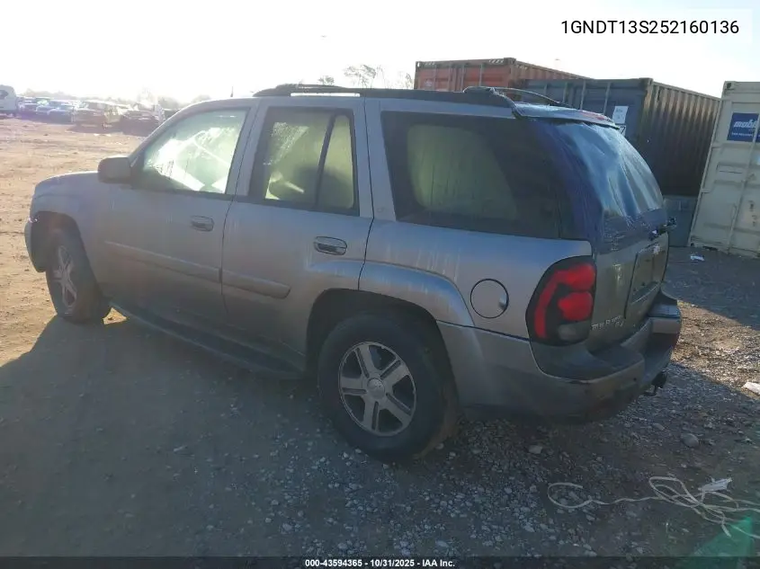 1GNDT13S252160136 2005 Chevrolet Trailblazer Lt