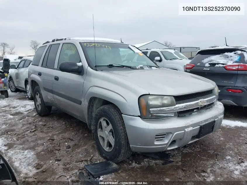 1GNDT13S252370090 2005 Chevrolet Trailblazer Ls