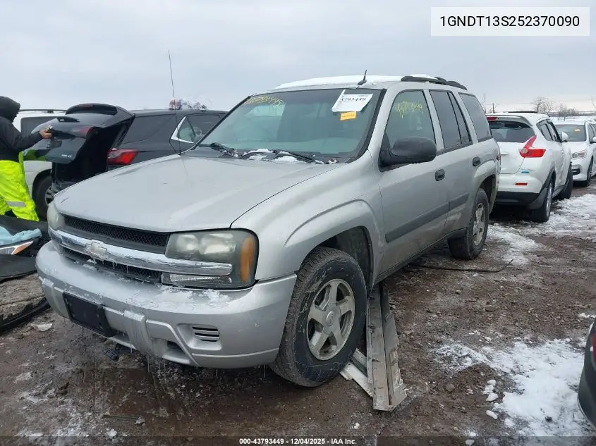1GNDT13S252370090 2005 Chevrolet Trailblazer Ls