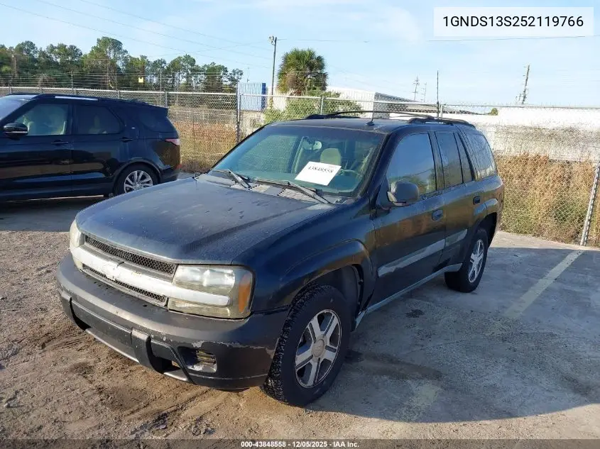 1GNDS13S252119766 2005 Chevrolet Trailblazer Ls