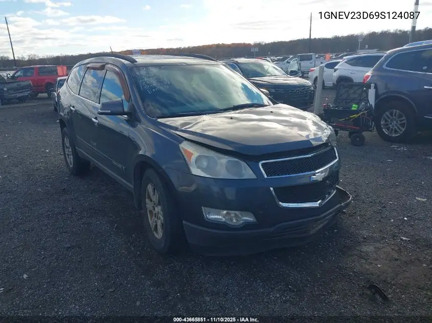 1GNEV23D69S124087 2009 Chevrolet Traverse Lt