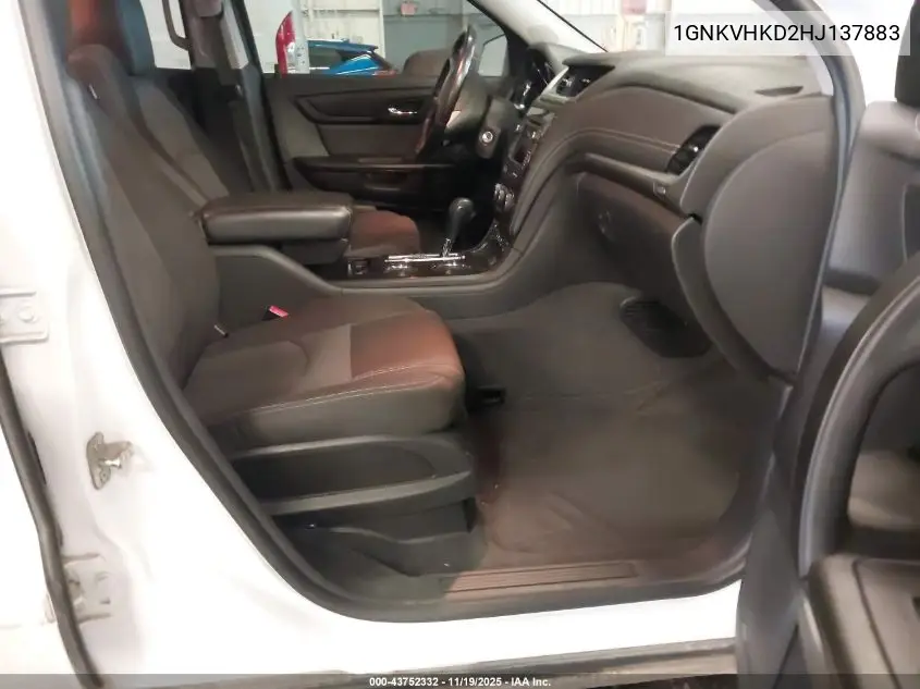 1GNKVHKD2HJ137883 2017 Chevrolet Traverse 2Lt