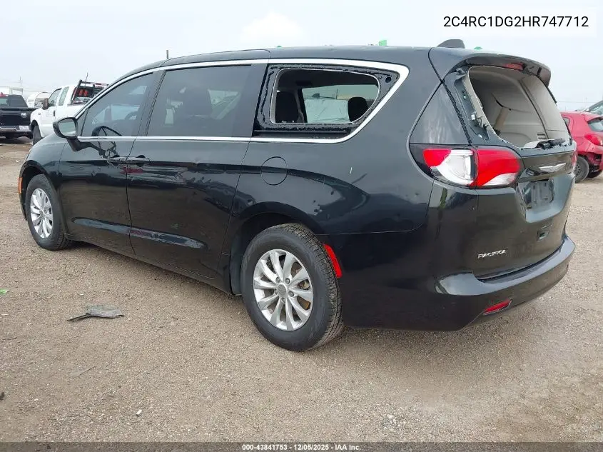2C4RC1DG2HR747712 2017 Chrysler Pacifica Touring