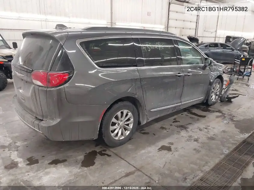 2C4RC1BG1HR795382 2017 Chrysler Pacifica Touring-L