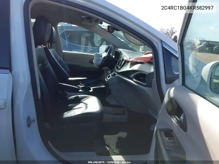 2C4RC1BG4KR582997 2019 Chrysler Pacifica Touring L