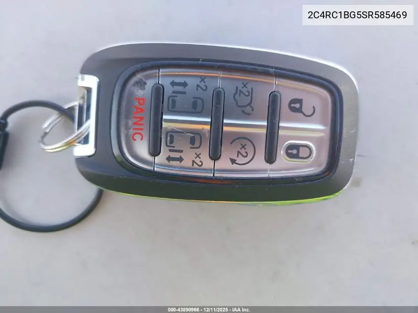 2C4RC1BG5SR585469 2025 Chrysler Pacifica Select
