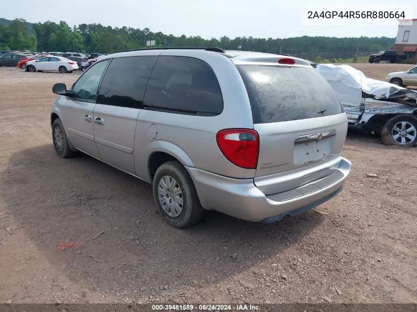 2006 Chrysler Town & Country Lx VIN: 2A4GP44R56R880664 Lot: 39481589