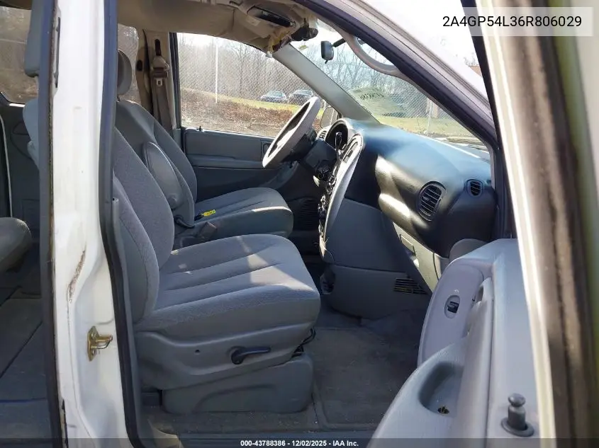 2A4GP54L36R806029 2006 Chrysler Town & Country Touring