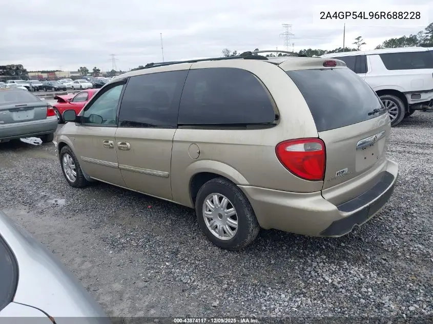 2A4GP54L96R688228 2006 Chrysler Town & Country Touring