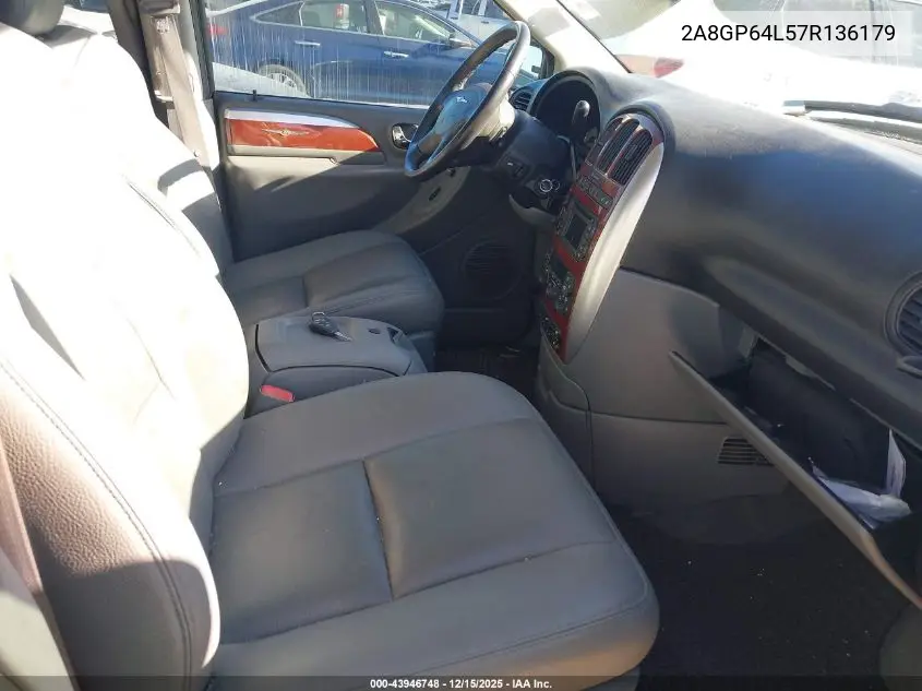 2A8GP64L57R136179 2007 Chrysler Town & Country Limited