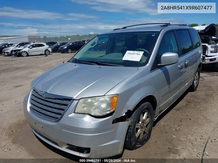 2009 Chrysler Town & Country Touring VIN: 2A8HR541X9R607477 Lot: 39492781