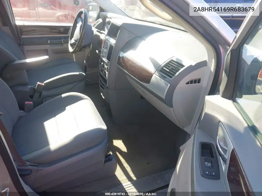 2A8HR54169R683679 2009 Chrysler Town & Country Touring