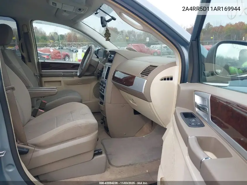 2A4RR5D11AR169944 2010 Chrysler Town & Country Touring