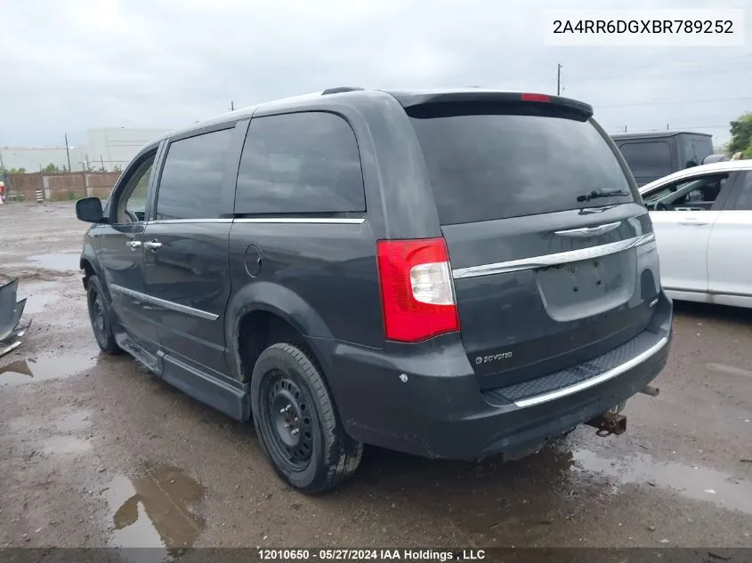 2A4RR6DGXBR789252 2011 Chrysler Town & Country Limited