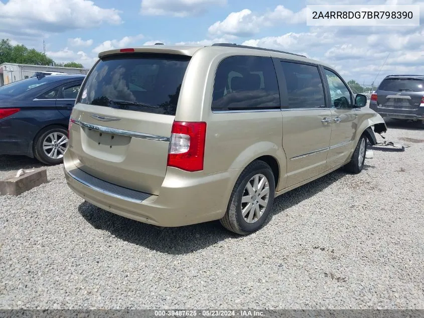 2A4RR8DG7BR798390 2011 Chrysler Town & Country Touring-L