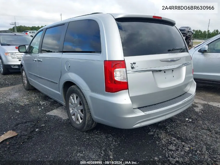 2A4RR8DG6BR630966 2011 Chrysler Town & Country Touring-L