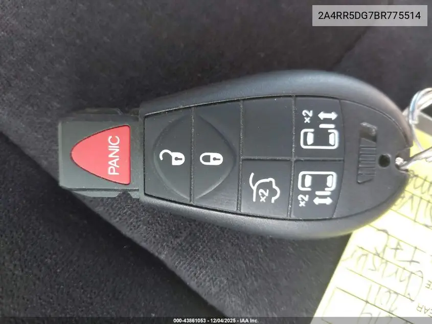 2A4RR5DG7BR775514 2011 Chrysler Town & Country Touring