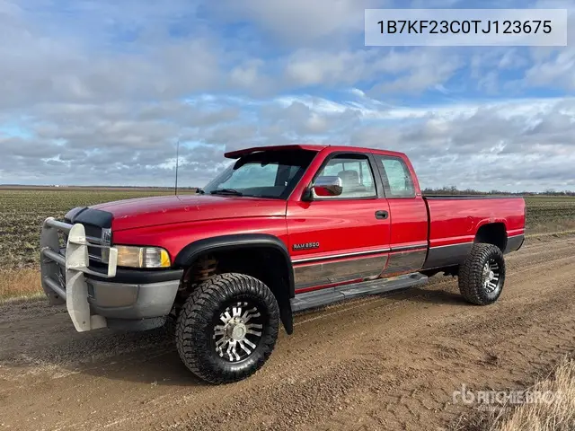 1B7KF23C0TJ123675 1996 Dodge 2500 1996 Dodge 2500 4X4 Extended Cab Pickup