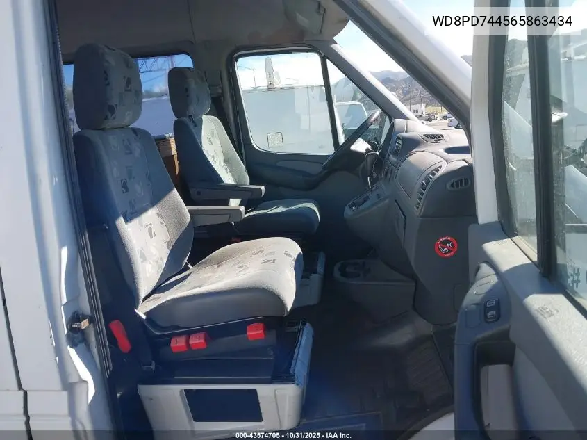 WD8PD744565863434 2006 Dodge Sprinter Wagon 2500 Shc