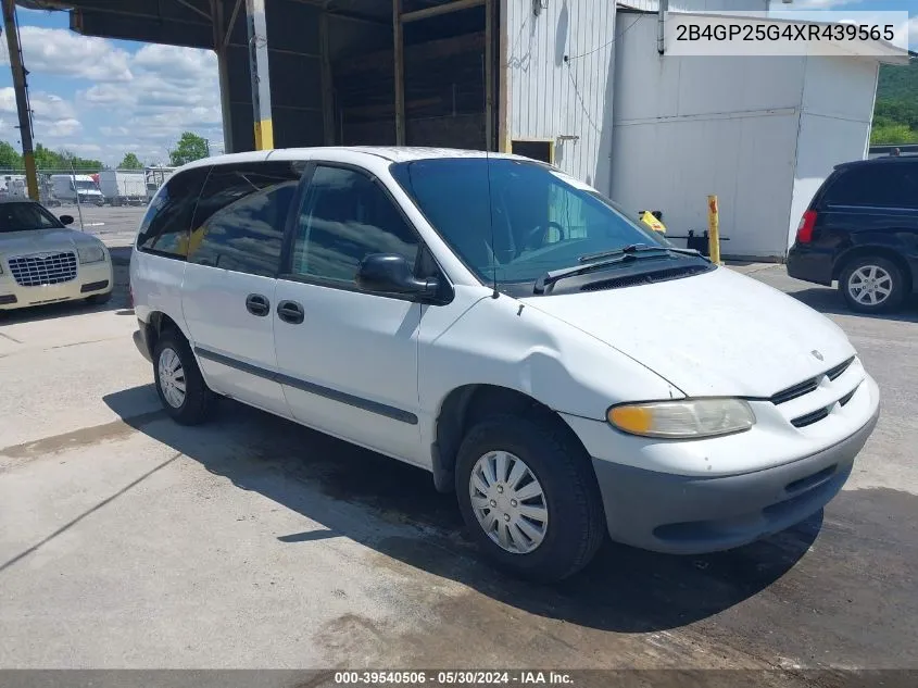 1999 Dodge Caravan VIN: 2B4GP25G4XR439565 Lot: 39540506